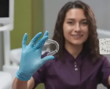 Clear Braces vs Metal Braces: Which Is Right for You?